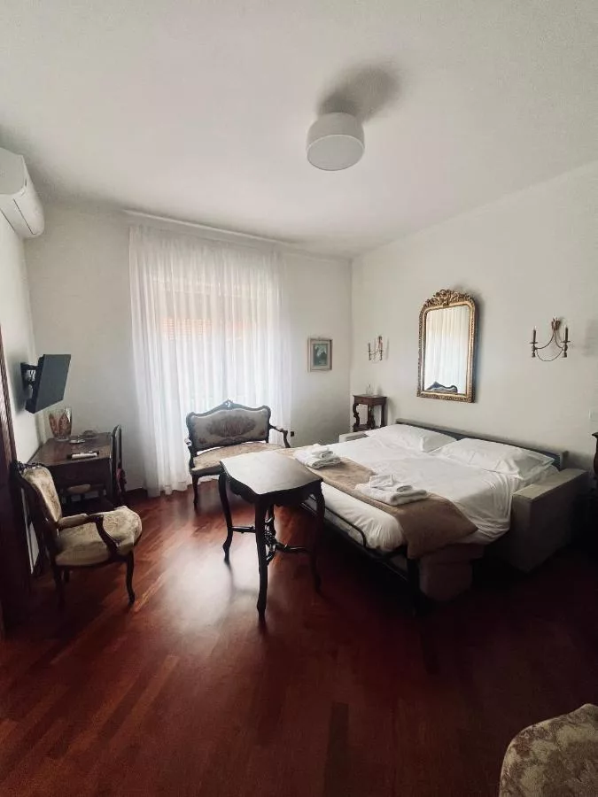 Quadrupla Premium: vista d'insieme della camera